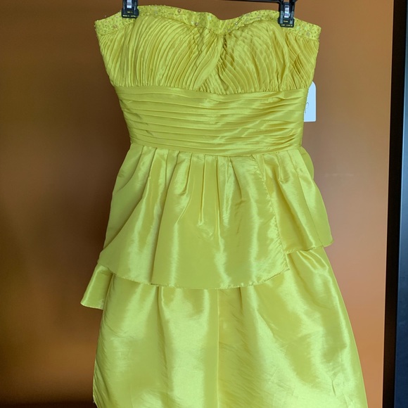 Jessica Simpson Dress - Picture 2 of 8